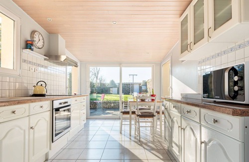 Gouville-sur-Mer House | Wonderful villa for 5 people with WIFI, TV, terrace and pets allowed