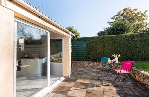 Gouville-sur-Mer House | Wonderful villa for 5 people with WIFI, TV, terrace and pets allowed