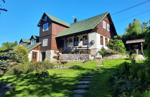 Korenov Villa | Wonderful villa for 10 people with WIFI, hot tub and TV