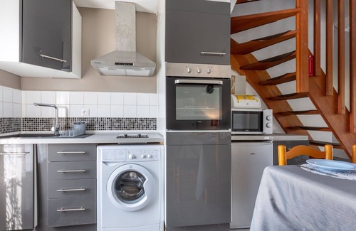 Saint-Hippolyte House | Wonderful villa for 4 people with WIFI, TV and parking