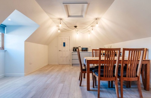 Little Stukeley House | Wonderful villa for 4 guests with WIFI