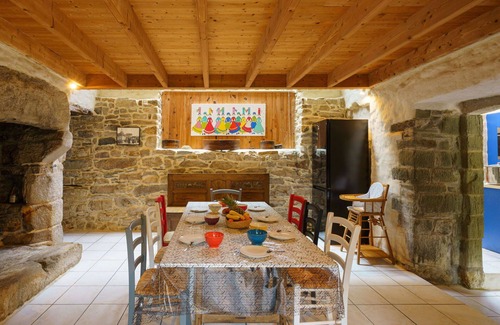 Plovan House | Wonderful villa for 6 people with WIFI, TV, terrace and parking