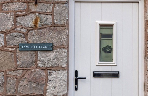 Caerwys House | Wonderful villa for 6 people with WIFI, TV, pets allowed and parking