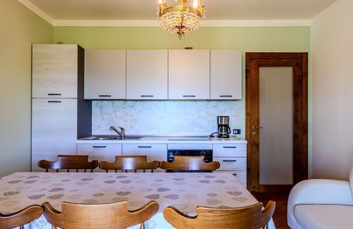 Besozzo House | Wonderful villa for 6 guests with WIFI, A/C, TV and parking