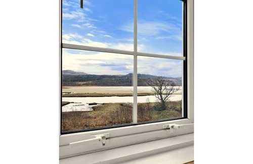 Lochgilphead House | Wonderful villa for 6 people with WIFI, terrace, pets allowed and parking