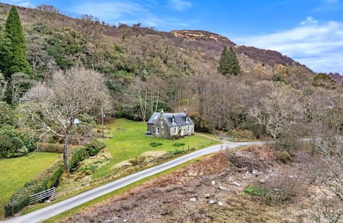 Lochgilphead House | Wonderful villa for 6 people with WIFI, terrace, pets allowed and parking