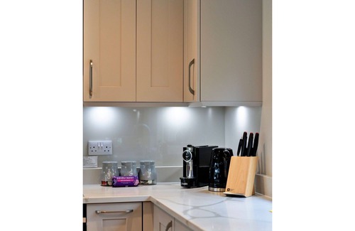 Dorsington House | Wonderful villa for 8 people with WIFI, TV, pets allowed and parking