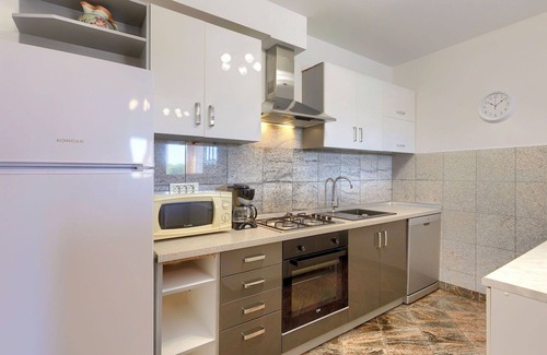 Martinski House | Wonderful villa for 8 people with A/C, WIFI, private pool, TV, terrace and parking