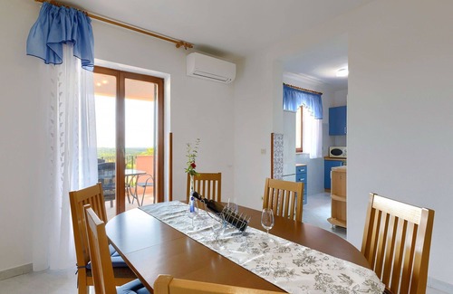 Martinski House | Wonderful villa for 8 people with A/C, WIFI, private pool, TV, terrace and parking
