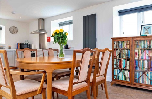 Thurlby House | Wonderful villa for 6 people with WIFI, pets allowed and parking