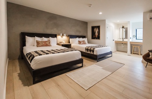 Columbia Falls Hotel | Wonderstone at Glacier