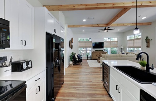 Seagrove Beach Condo | Wood Beach Retreat