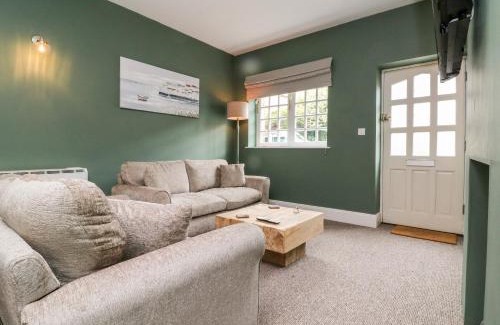 Lynton House | Wood Cottage