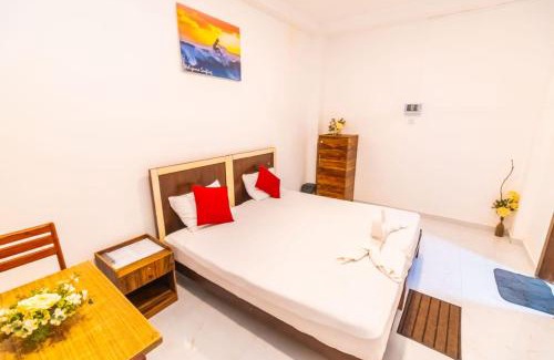 Seeduwa - Katunayake Hotel | Wood Land Airport residences