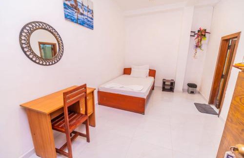Seeduwa - Katunayake Hotel | Wood Land Airport residences
