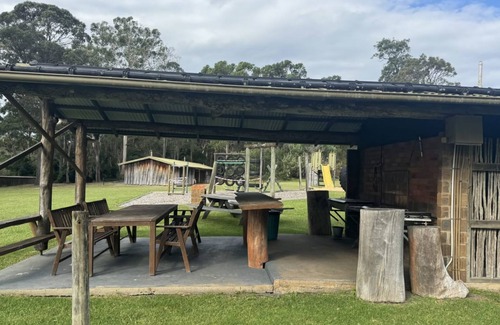 Bournda Cabin | Woodbine Park Eco Cabin 13