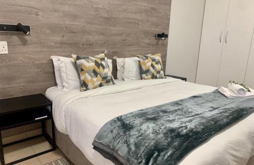Milnerton Bed & Breakfast | Woodbridge Lodge