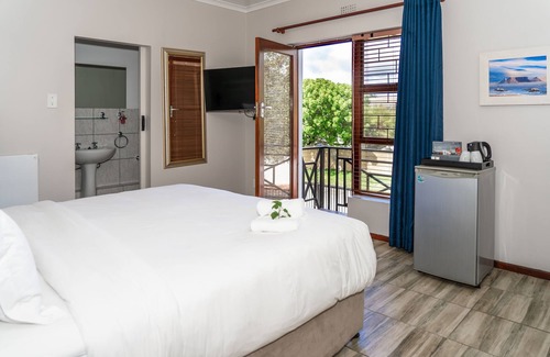 Milnerton House | Woodbridge Lodge