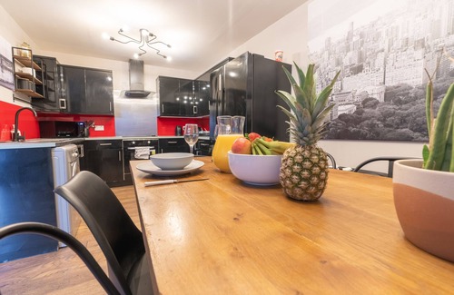 Lancaster Apartment | Woodbury 2-6