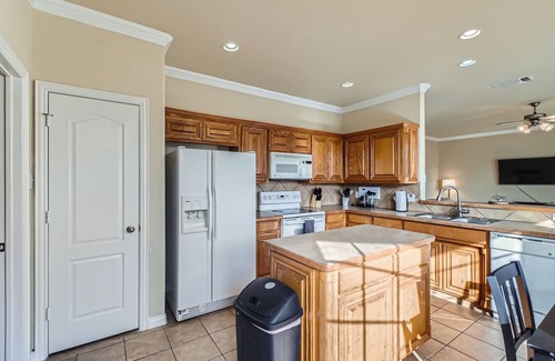 Fort Worth House | Woodchase Home- 4 Bedrooms
