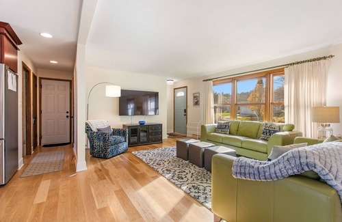 Macatawa House | Woodcliff Cottage | 3 BR |Heated Private Pool