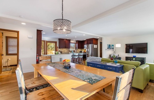 Macatawa House | Woodcliff Cottage | 3 BR |Heated Private Pool