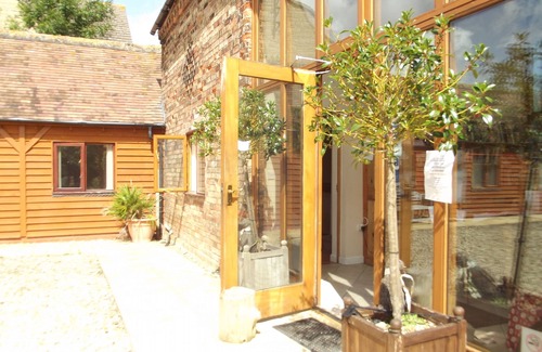 Wickhamford Cottage | Woodcut Cottage, Free WiFi, Rural Location