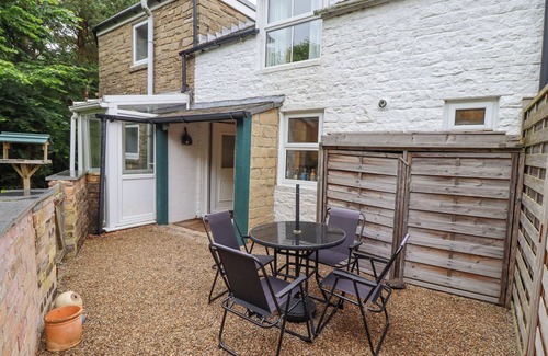 Haltwhistle Cottage | WOODCUTTERS COTTAGE, family friendly, with open fire in Haltwhistle