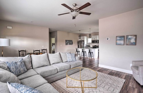 Lookout Valley Neighborhood Association House | Wooded Escape w/Beautiful Backyard + Mtn Views!