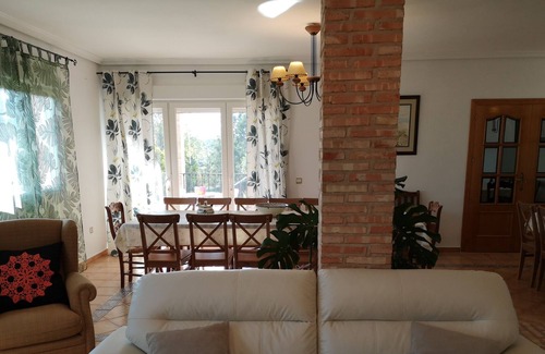 Toledo Ski Chalet | Wooded finca with house and pool in the city of Toledo
