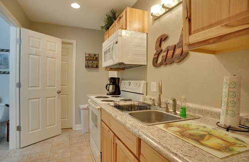 Gilbertsville Apartment | Wooded Gilbertsville Hideaway on Kentucky Lake!
