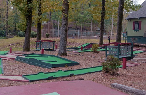 Pine Mountain Cabin | Wooded view cabin located near our recreational activities