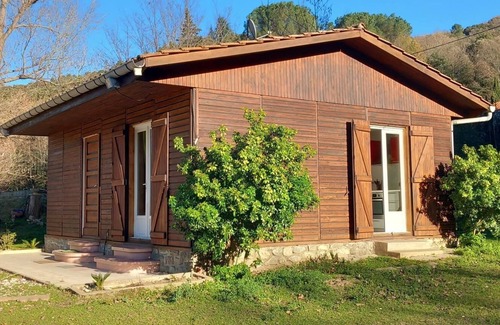 Reynes Ski Chalet | Wooden chalet