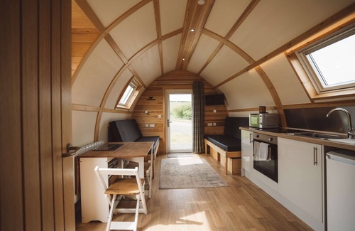 Trefeglwys Cabin | Wooden Cosy Cabin with Hot Tub in Mid Wales