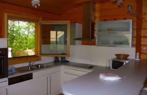 Osses House | Wooden house with garden in the heart of Basque wineyeard
