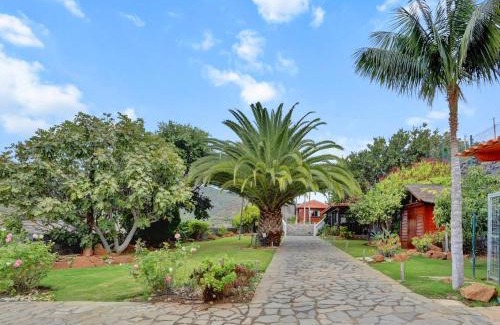 San Cristobal de La Laguna House | Wooden House with Private Pool Lush Garden