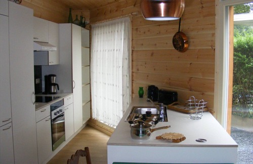 Sint-Amandsberg House | Wooden house with terrace and parking