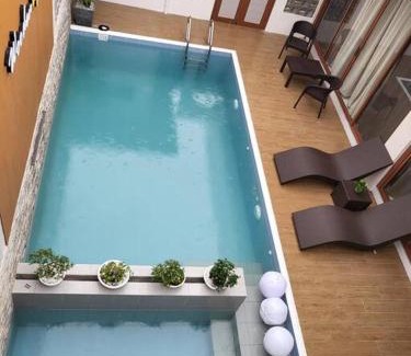 Bamban Villa | Woodenlights Villa with Pool