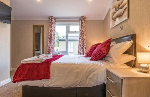 Woodhall Spa Resort | Woodhall Country Park Lodges