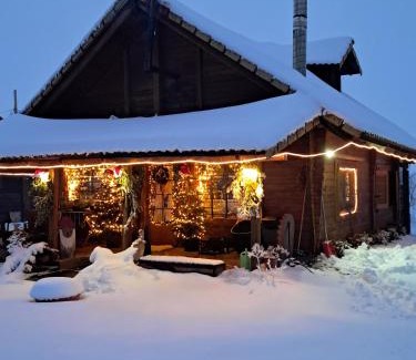Veroia Ski Chalet | Woodhouse Xirolivado