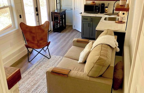 Woodlake House | Woodlake Tiny Housen❤️ Charming, Cozy, & Quiet