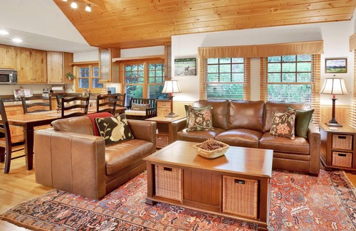 Cashiers House | Woodland Cottage Summ