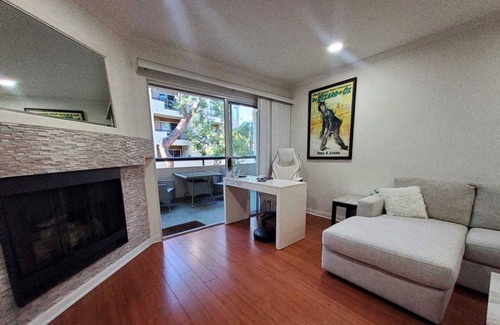 Warner Center Condo | Woodland Hill 2BR Suite with Pool/Gym/Parking