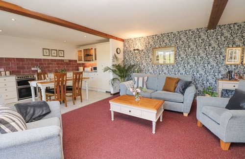 Hele Cottage | Woodland View