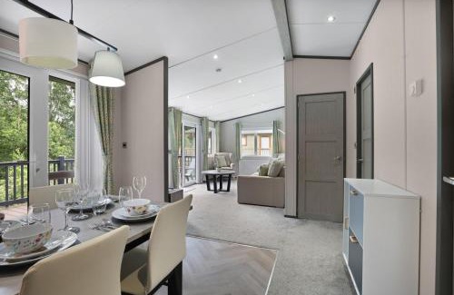 Earle House | Woodland View Lodge - North East Escapes