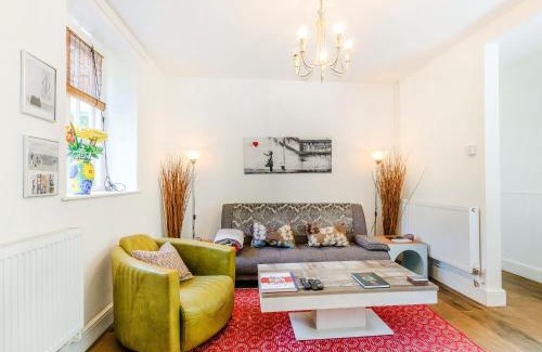 Deal House | Woodlands By The Sea Cottage