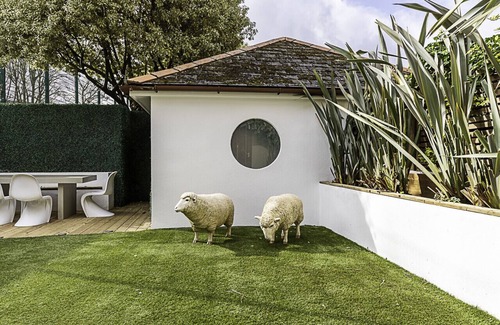 East Putney House | Woodlawn Manor House