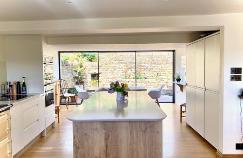 Almondbury Cottage | Woodlea Cottage