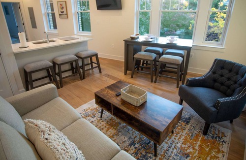 Woodley Park Apartment | Woodley Suites & Residences