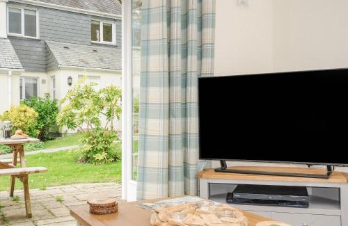 Falmouth House | Woodmans Cottage